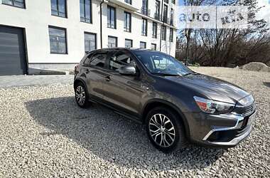 Ціни Mitsubishi Outlander Sport Бензин