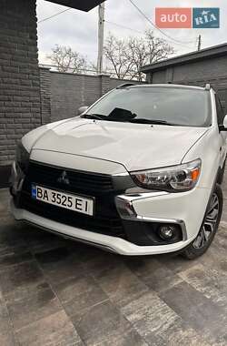Ціни Mitsubishi Outlander Sport Бензин