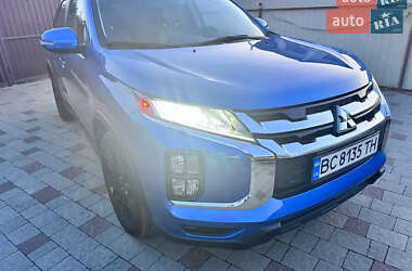 Ціни Mitsubishi Outlander Sport Бензин