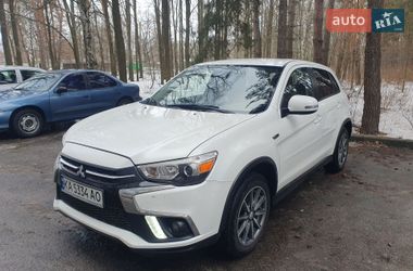 Ціни Mitsubishi Outlander Sport Бензин