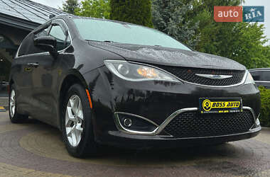 Ціни Chrysler Pacifica Бензин