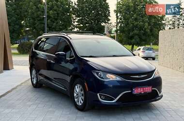 Ціни Chrysler Pacifica Бензин