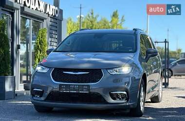 Ціни Chrysler Pacifica Бензин