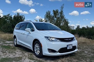 Цены Chrysler Pacifica Бензин