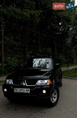 Ціни Mitsubishi Pajero Sport Бензин