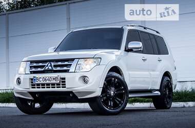 Ціни Mitsubishi Pajero Бензин