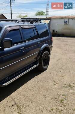 Ціни Mitsubishi Pajero Бензин