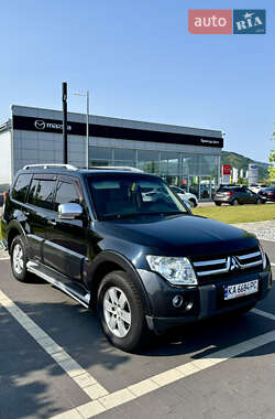 Ціни Mitsubishi Pajero Бензин