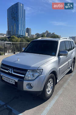 Цены Mitsubishi Pajero Бензин