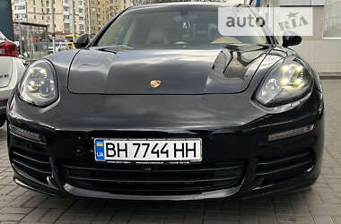 Цены Porsche Panamera Бензин