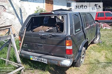 Ціни Nissan Pathfinder Бензин