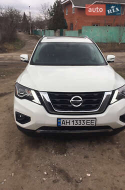 Ціни Nissan Pathfinder Бензин