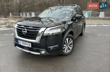 Ціни Nissan Pathfinder Бензин