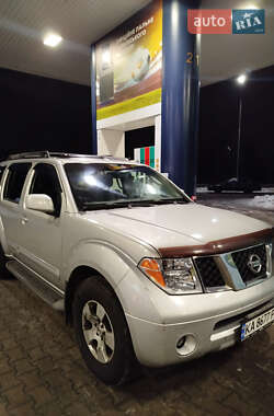 Ціни Nissan Pathfinder Бензин