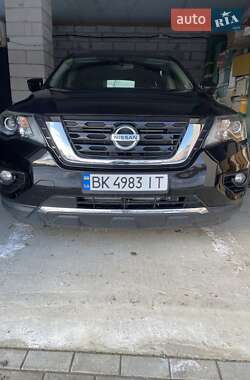 Ціни Nissan Pathfinder Бензин