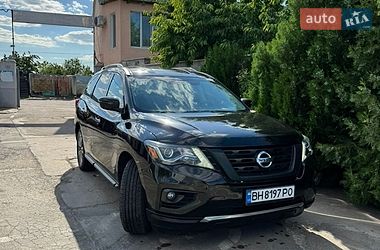 Ціни Nissan Pathfinder Бензин