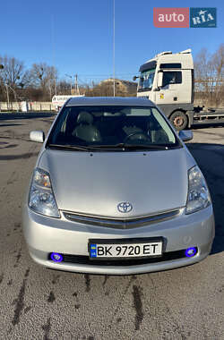 Цены Toyota Prius Бензин