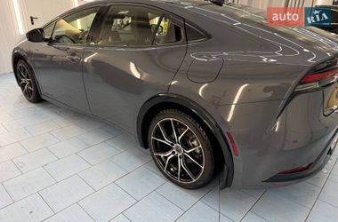 Цены Toyota Prius Бензин