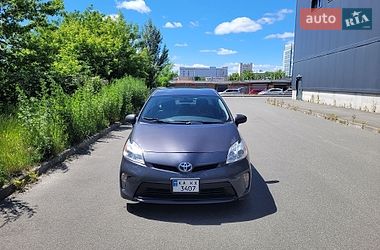 Ціни Toyota Prius Бензин