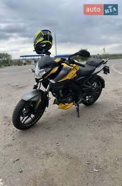 Ціни Bajaj Pulsar NS200 Бензин