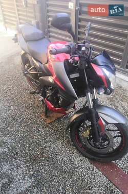 Ціни Bajaj Pulsar NS200 Бензин