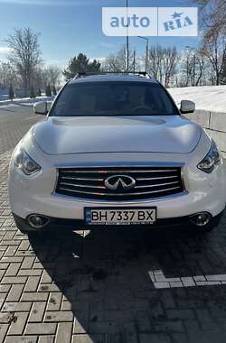 Цены Infiniti QX70 Бензин