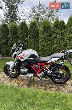 Ціни BMW R 1200R Бензин