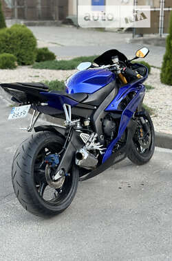 Ціни Yamaha R6 Бензин