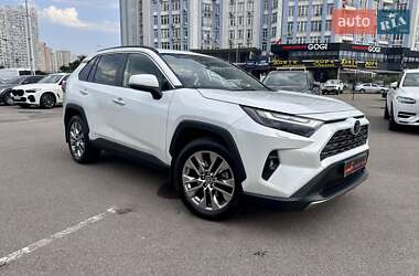Ціни Toyota RAV4 Бензин
