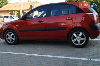 Цены Kia Rio Бензин