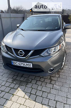 Ціни Nissan Rogue Sport Бензин