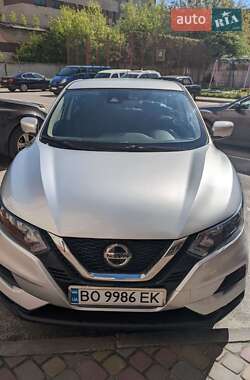 Ціни Nissan Rogue Sport Бензин