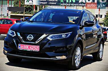 Ціни Nissan Rogue Sport Бензин