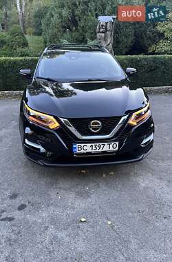 Ціни Nissan Rogue Sport Бензин