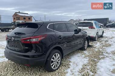 Ціни Nissan Rogue Sport Бензин