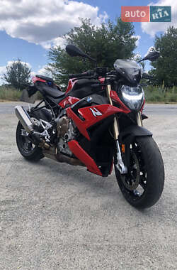 Ціни BMW S 1000R Бензин
