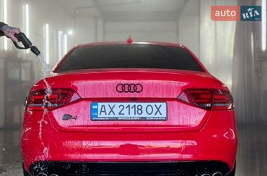 Ціни Audi S4 Бензин