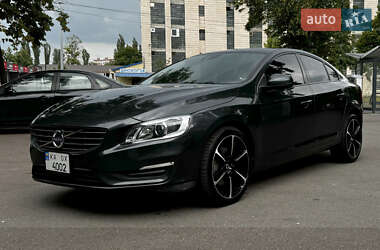 Ціни Volvo S60 Бензин