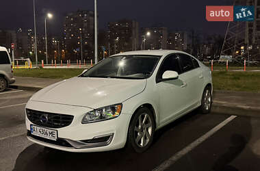Ціни Volvo S60 Бензин