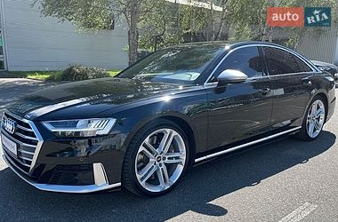 Цены Audi S8 Бензин