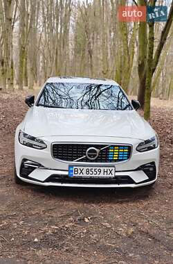 Цены Volvo S90 Бензин
