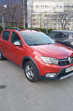 Цены Renault Sandero StepWay Бензин