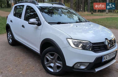 Ціни Renault Sandero Бензин