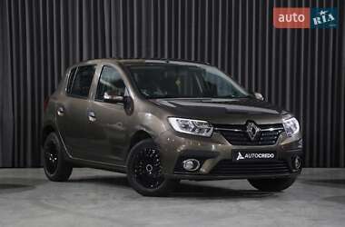 Ціни Renault Sandero Бензин