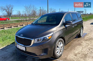 Ціни Kia Sedona Бензин