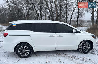 Цены Kia Sedona Бензин