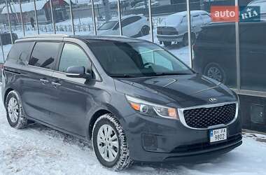 Ціни Kia Sedona Бензин