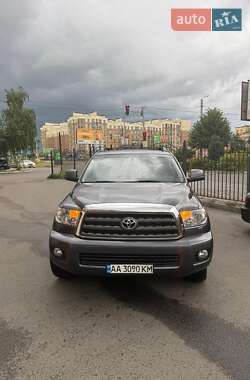 Цены Toyota Sequoia Бензин