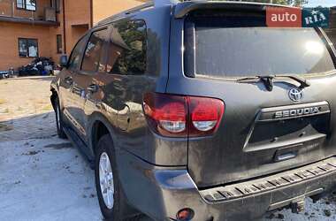 Цены Toyota Sequoia Бензин