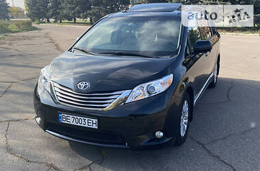 Цены Toyota Sienna Бензин